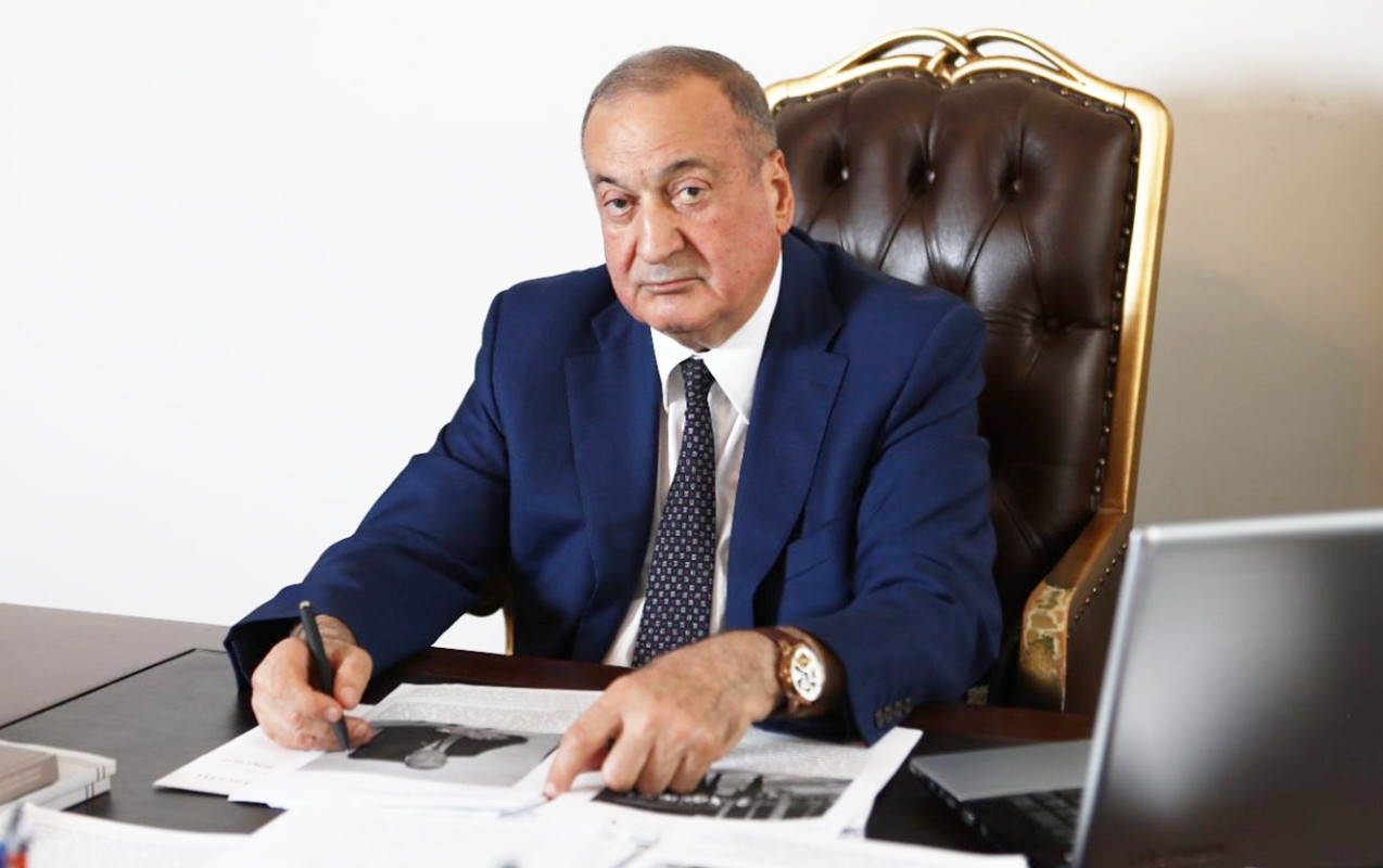 Eldar Quliyev həm deputatdır, həm rektor... - Bu necə olur?&nbsp;