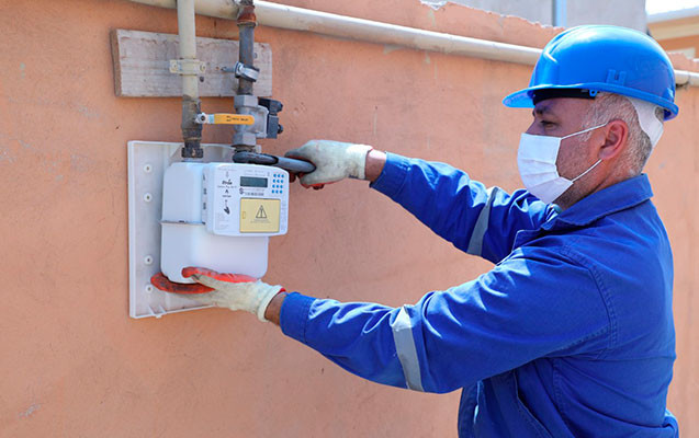 \"Azəriqaz\" qarlı havada vətəndaşın qazını niyə kəsib? - AÇIQLAMA   