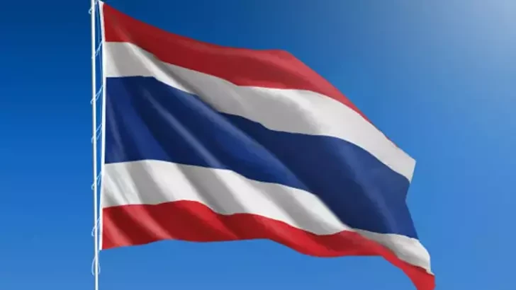 Taylandda məktəbə silahlı hücum olub