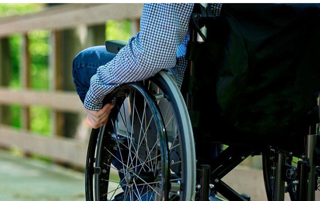 Rəsmi işə düzələn zaman əlillik pensiyası kəsilə bilərmi?  —  Hüquqşünas vacib detalları AÇIQLADI  