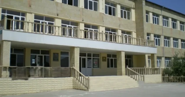 &nbsp;IX sinif şagirdi yaşıdına xəsarət yetirdi: Məktəbdən AÇIQLAMA&nbsp;