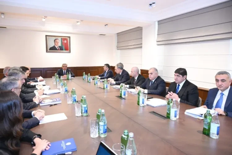 Korrupsiyaya qarşı  iclas KEÇİRİLDİ