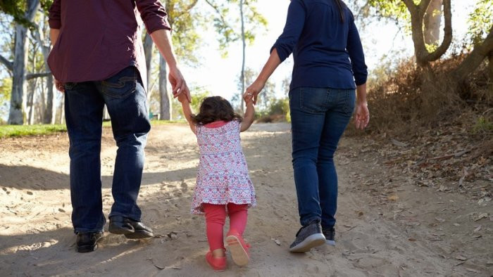Uşağını başqasına verən valideyn onu geri ala bilərmi?