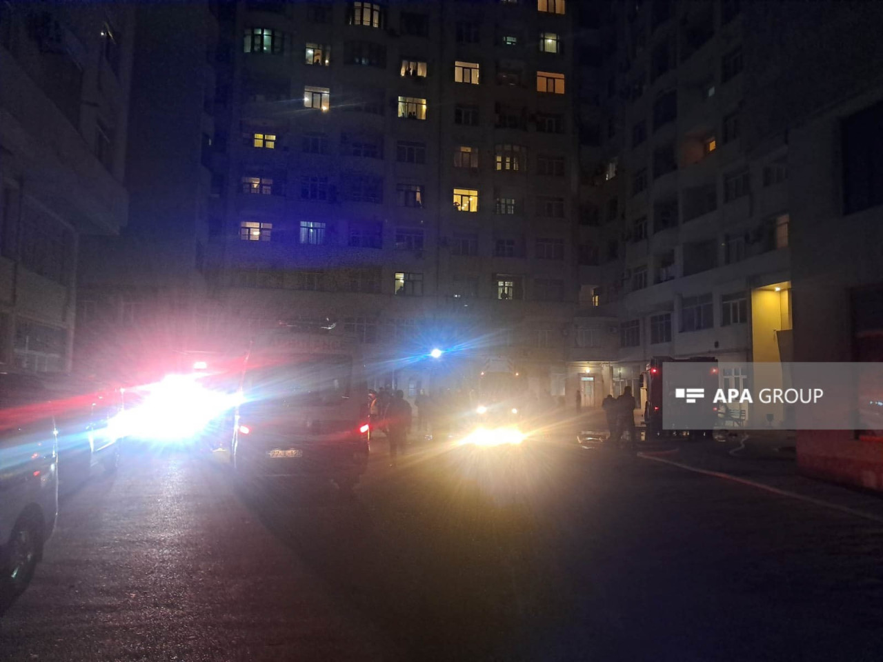 Bakıda bina yanıb -SON DƏQİQƏ