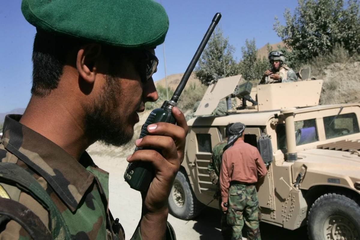 Əfqanıstan Pakistan HHQ-nə məxsus təyyarəni vurub