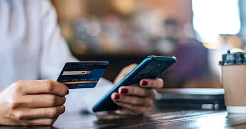 Kartınıza səhvən köçürülən pulu qaytarmayan şəxsə qarşı hansı addımlar atıla bilər?&nbsp;&nbsp;