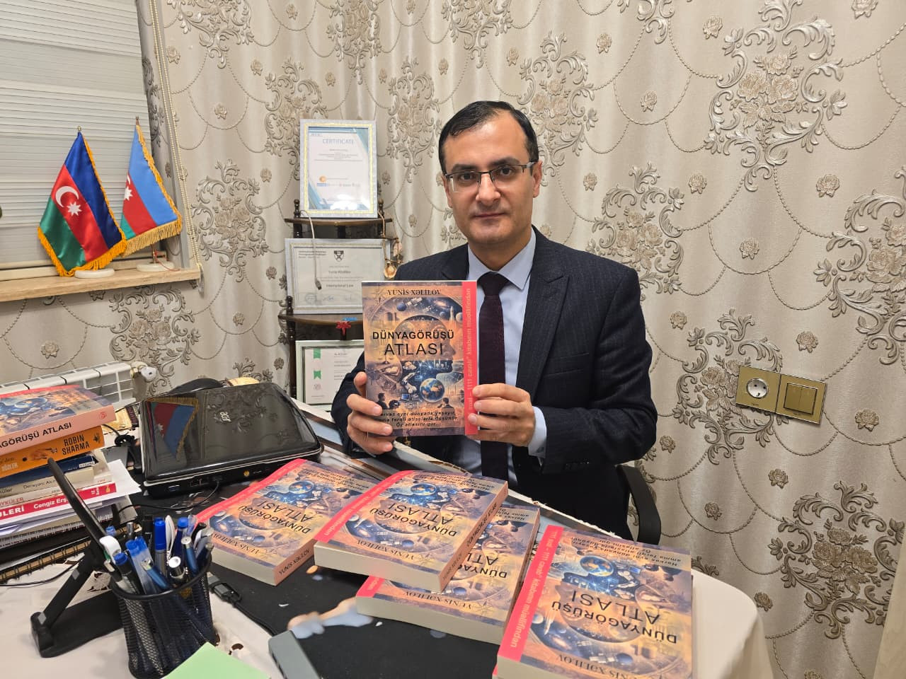 “Dünyagörüşü atlası” adlı kitab işıq üzü görüb  