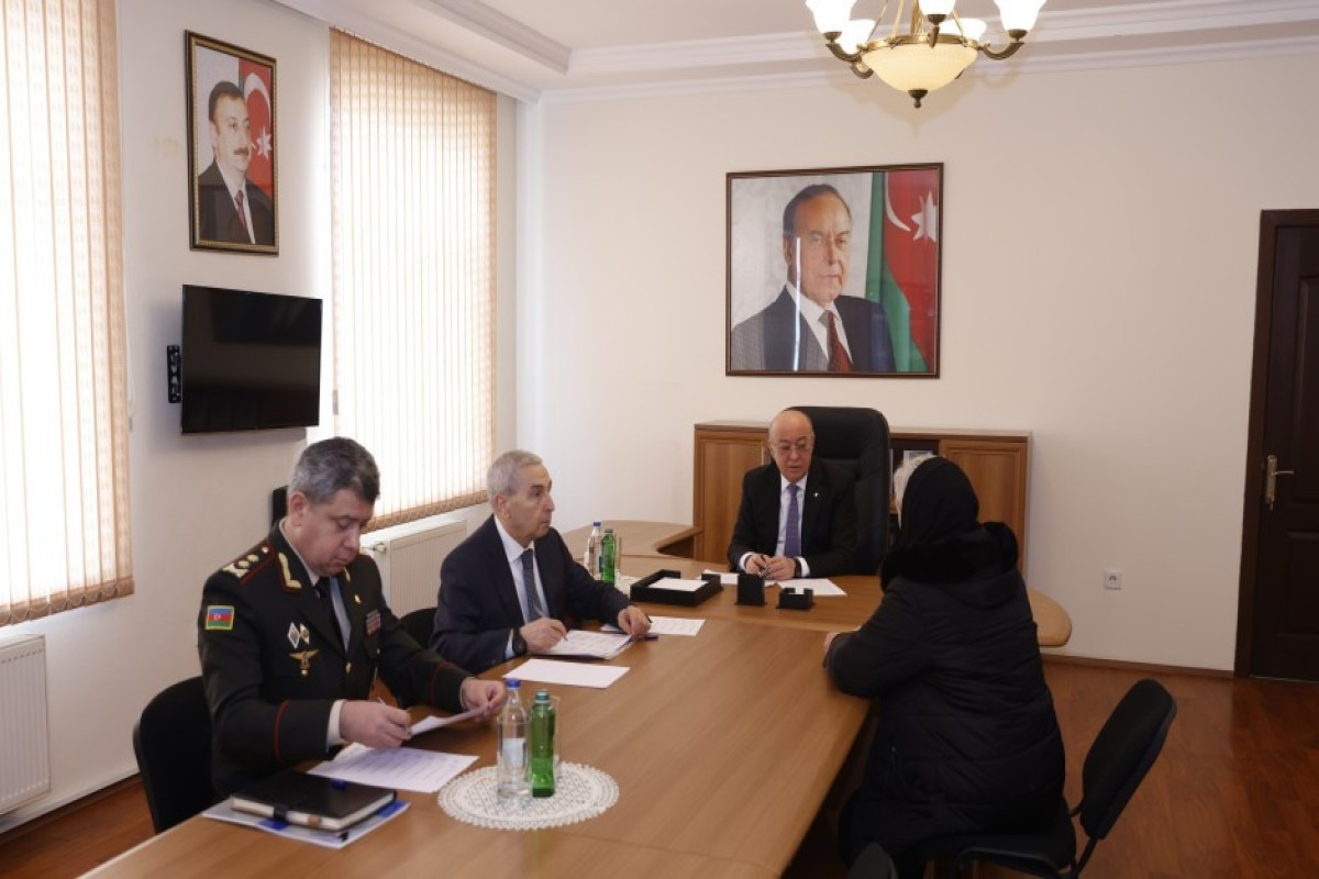 Kəmaləddin Heydərov Qəbələdə vətəndaşları qəbul edib&nbsp;