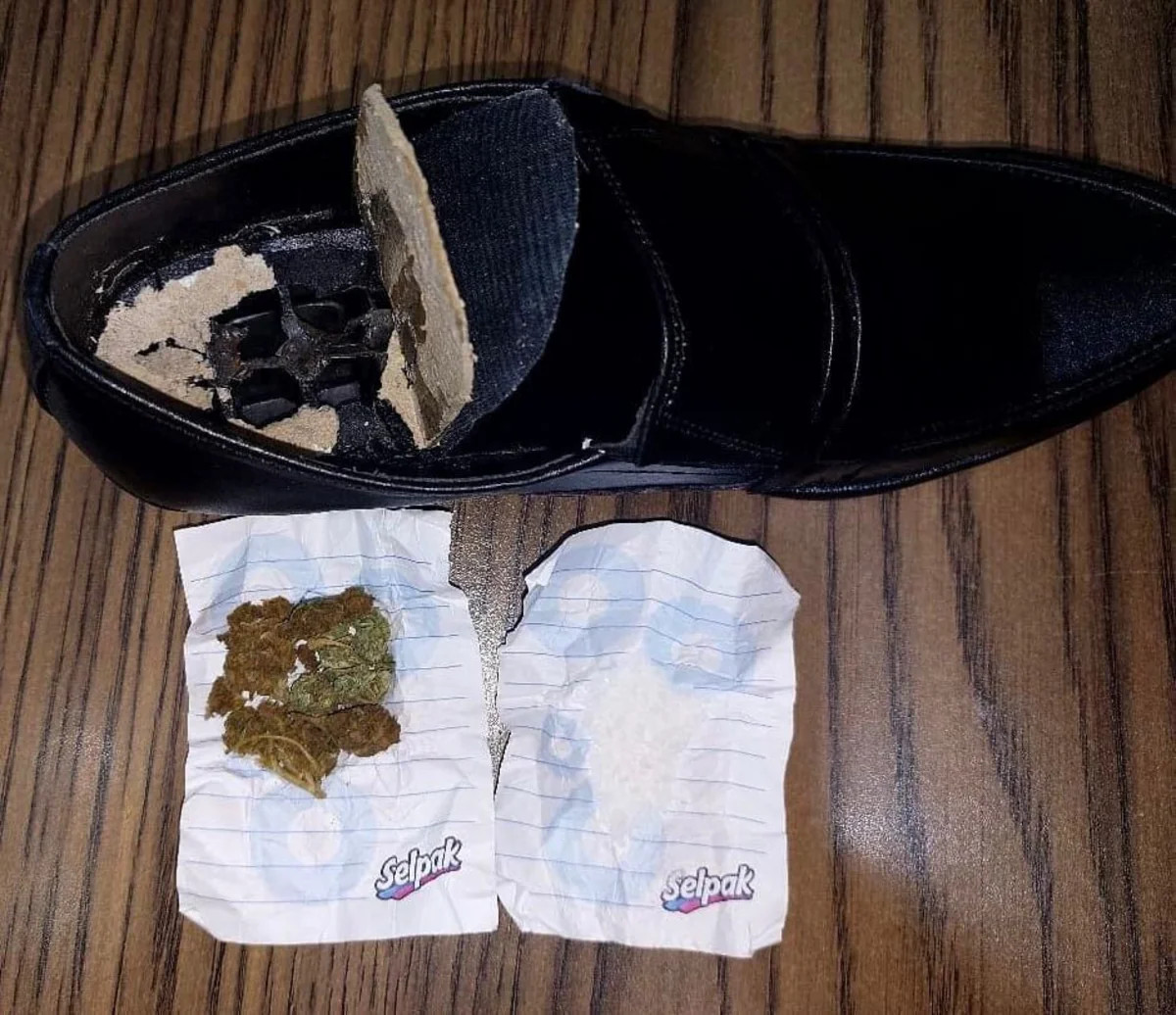 İstintaq təcridxanasına ayaqqabıda narkotik keçirilməsinin qarşısı alınıb&nbsp;