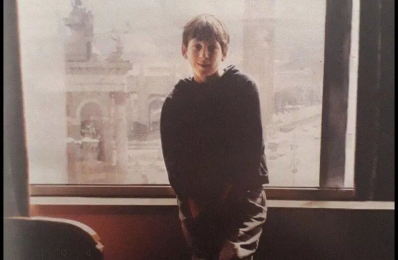 Haradan haraya: İndi bütün dünya bu uşağı tanıyır&nbsp;