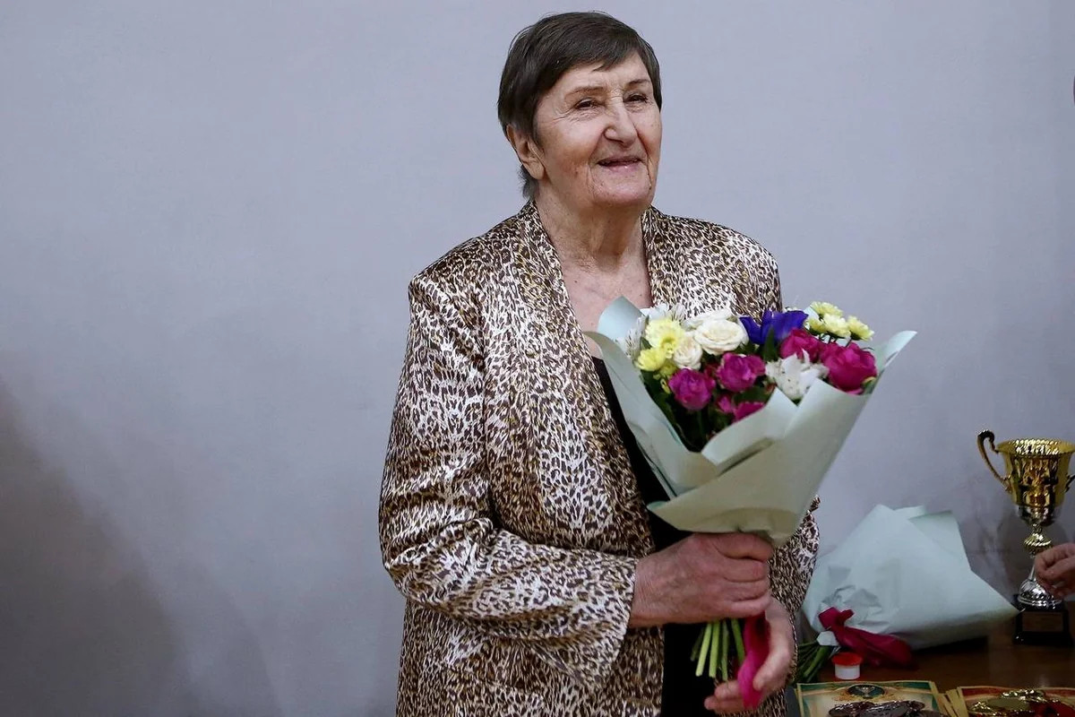 Roza Salihova 81 yaşında vəfat edib