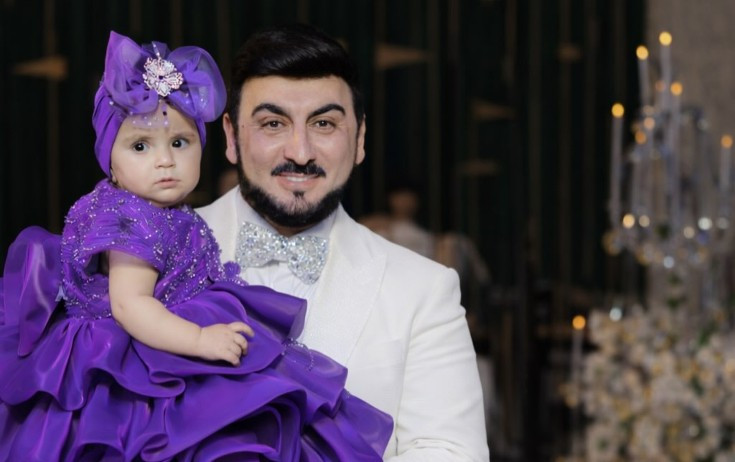 Tolikin qızının 1 yaşı oldu 