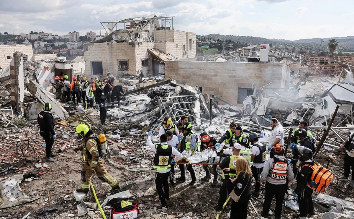 İran İsrailə zərbə endirdi