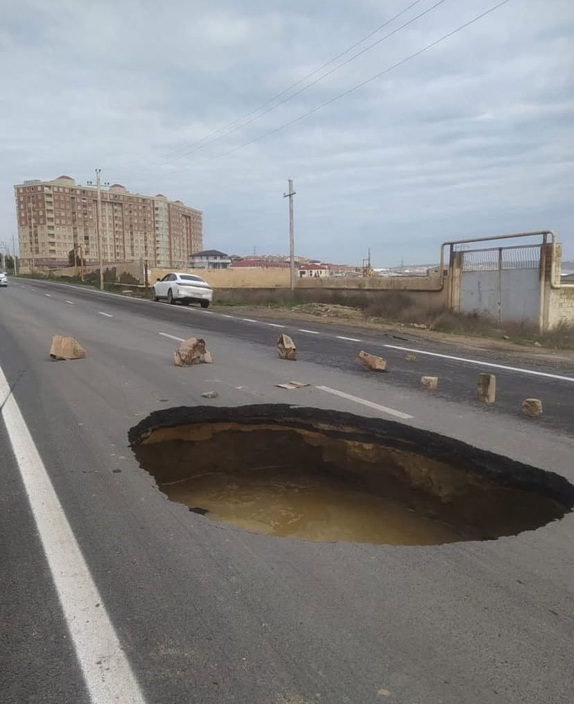 Masazırda yol çökdü - FOTOLAR&nbsp;