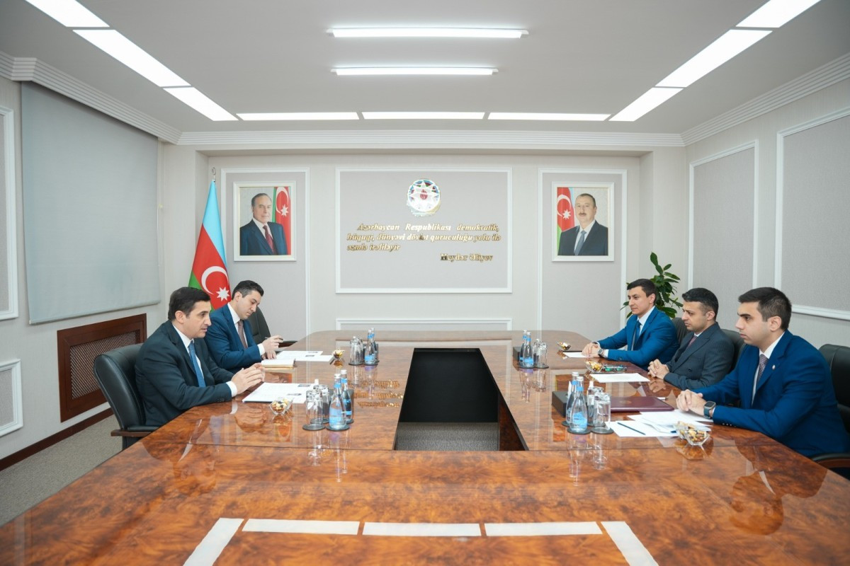 Ədliyyə naziri “Yüksəliş” müsabiqəsinin qalibləri ilə görüşüb&nbsp;