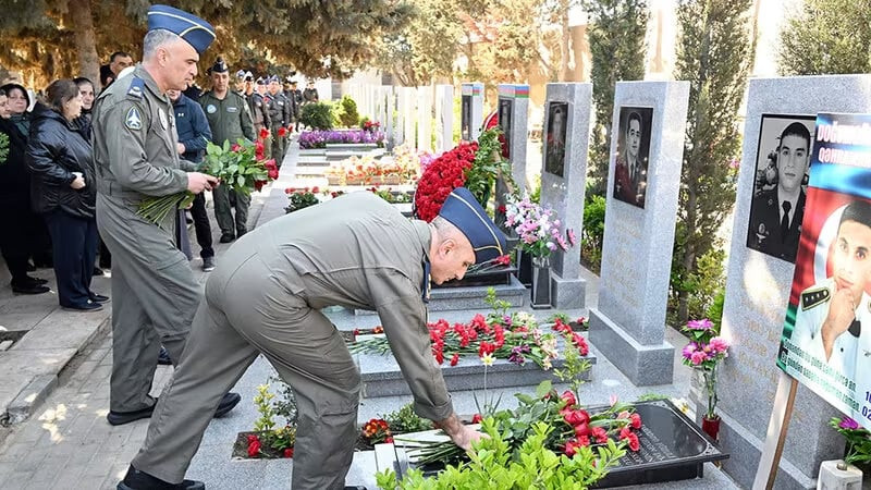 Şəhid pilotlarımızın xatirəsi ehtiramla yad edildi - FOTO - VİDEO