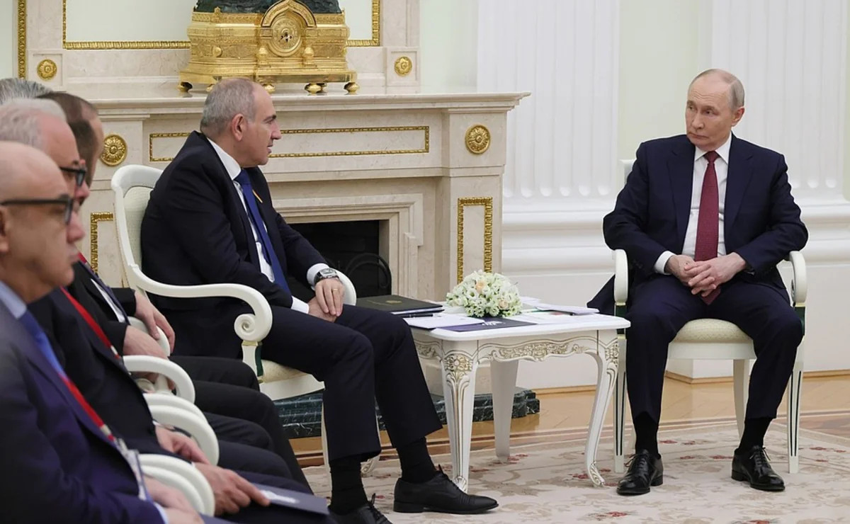 Putinin Ermənistanda hansı planı var?    —   Balayanla ölən xülya - ŞƏRH