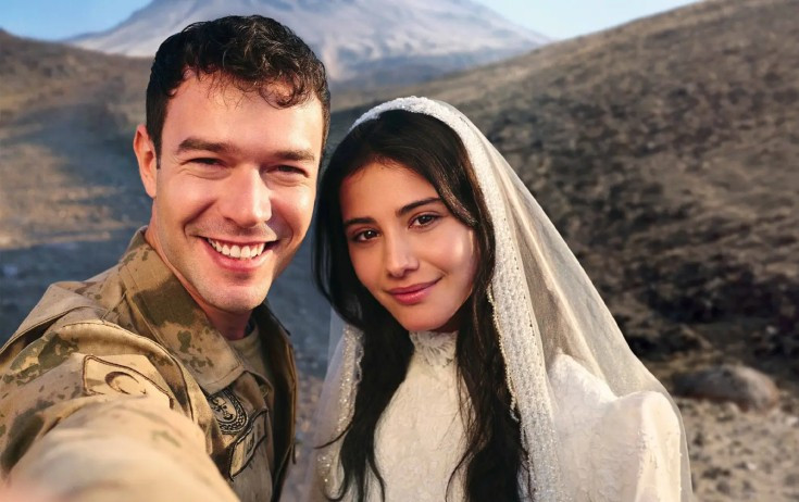 Helinlə Aytaç sevgilidir?