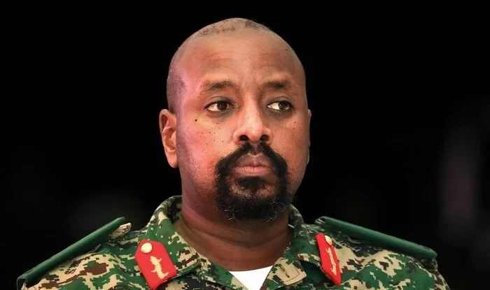 General Türkiyədən 1 milyard dollar və ən gözəl qadını istədi&nbsp;