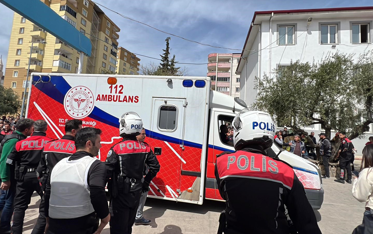 9 nəfəri öldürən yeniyetmənin atası həbs edildi&nbsp;