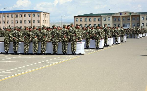 Bədənində döymə olanlar hərbi xidmətə çağırılmır?