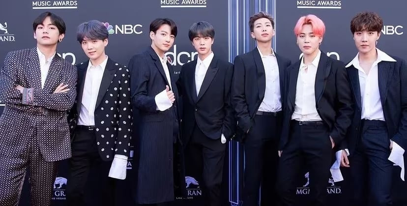 “K-pop” qrupu “BTS”in prodüseri həbs olunacaq 