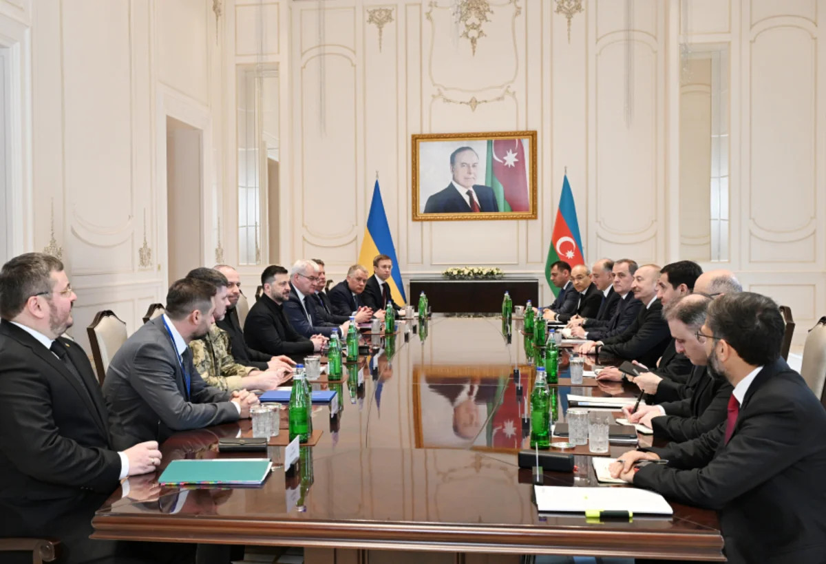 Qəbələdə Prezident İlham Əliyevin Ukrayna Prezidenti ilə geniş tərkibdə görüşü keçirilir 
