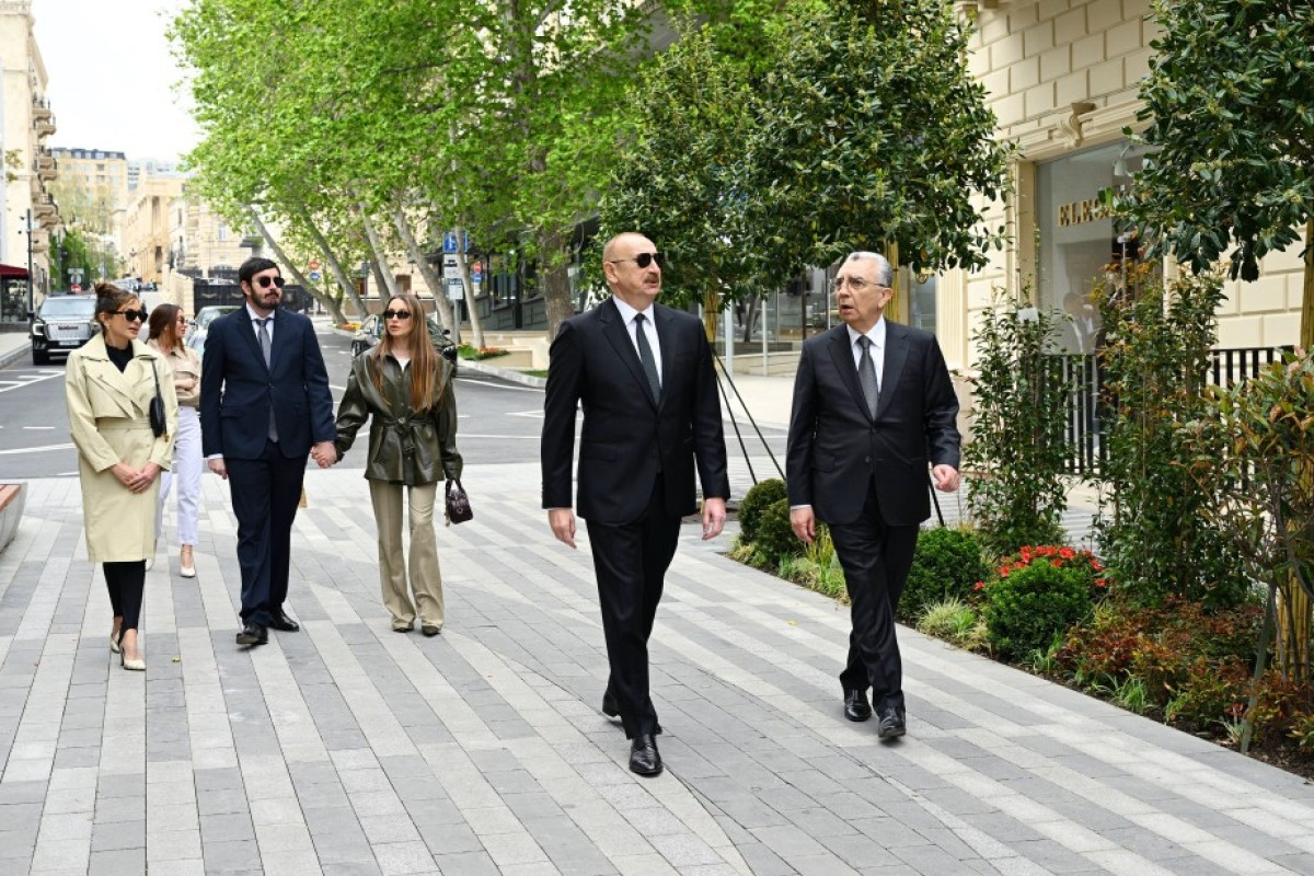 Prezident İlham Əliyev Bakının İslam Səfərli küçəsinin yenidənqurmadan sonra açılışında iştirak edib&nbsp;