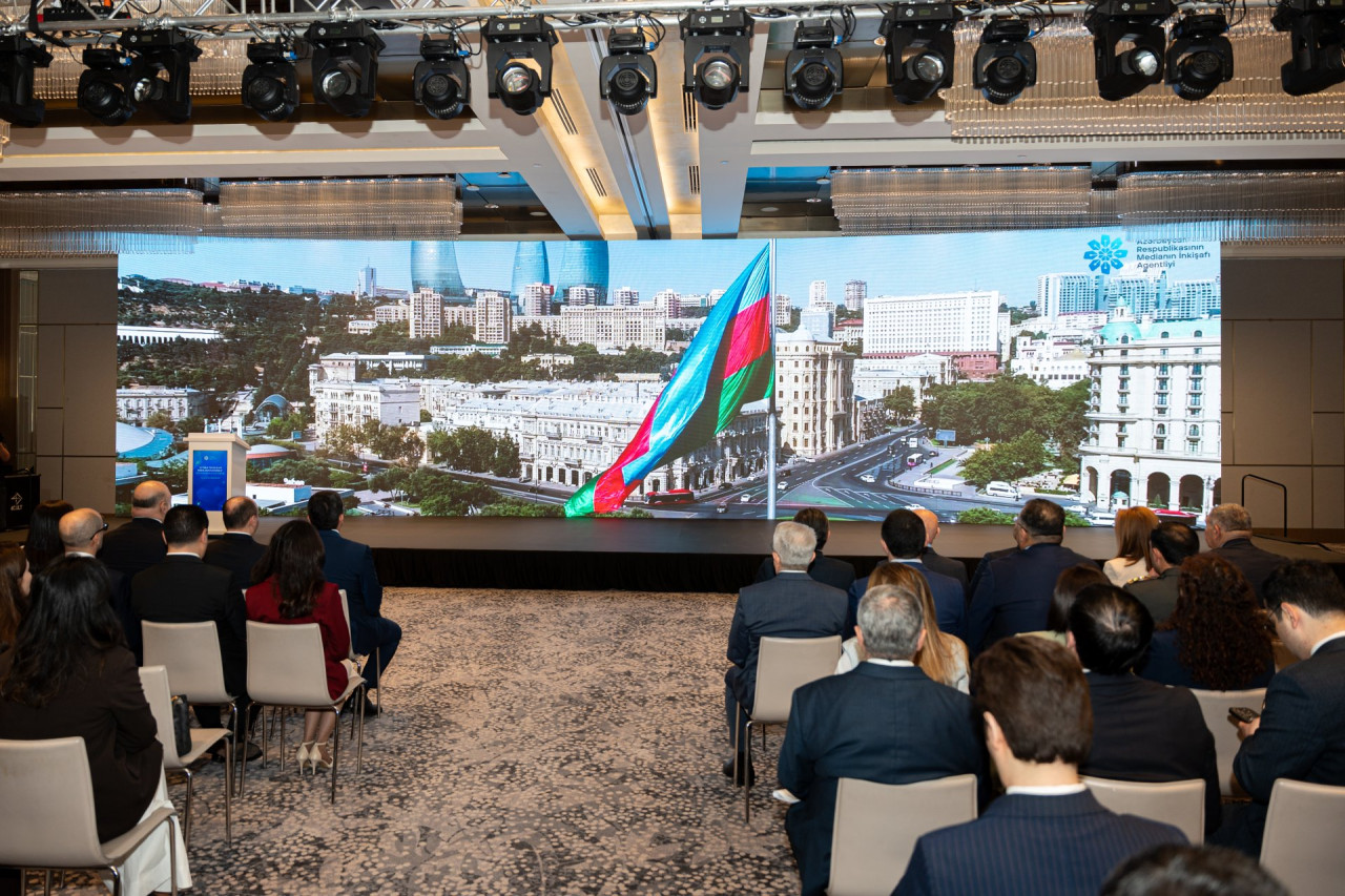 Forumda yeni mexanizmlər və çağırışlar səslənib: uşaqların rəqəmsal mühitdə qorunması prioritet istiqamət kimi&nbsp; &nbsp;