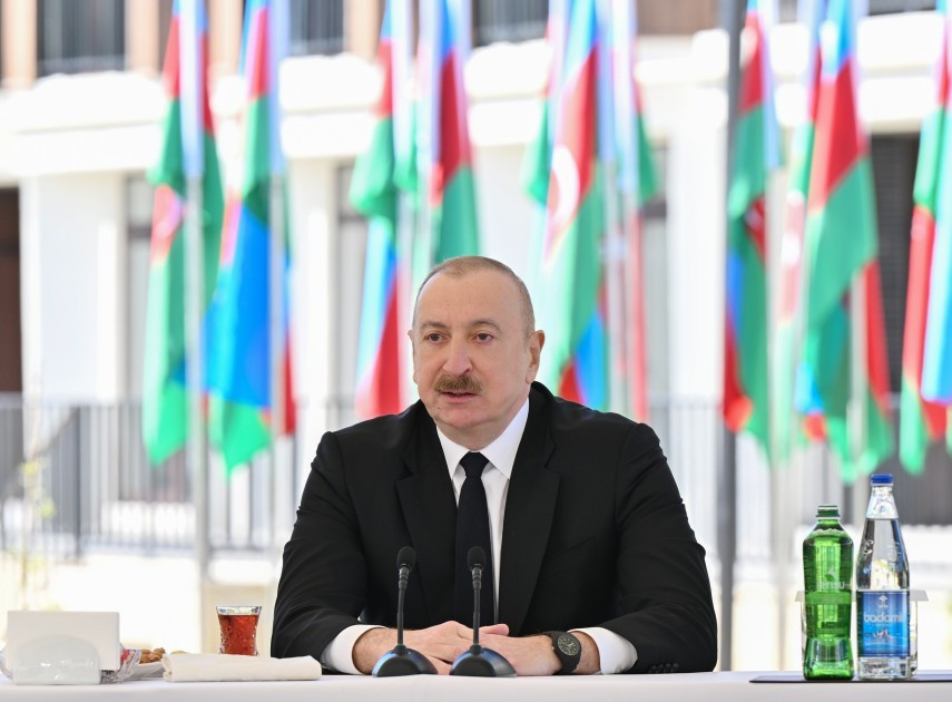 Prezident İlham Əliyev sakinlərlə görüşdə nə deyib?   —  TAM MƏTN