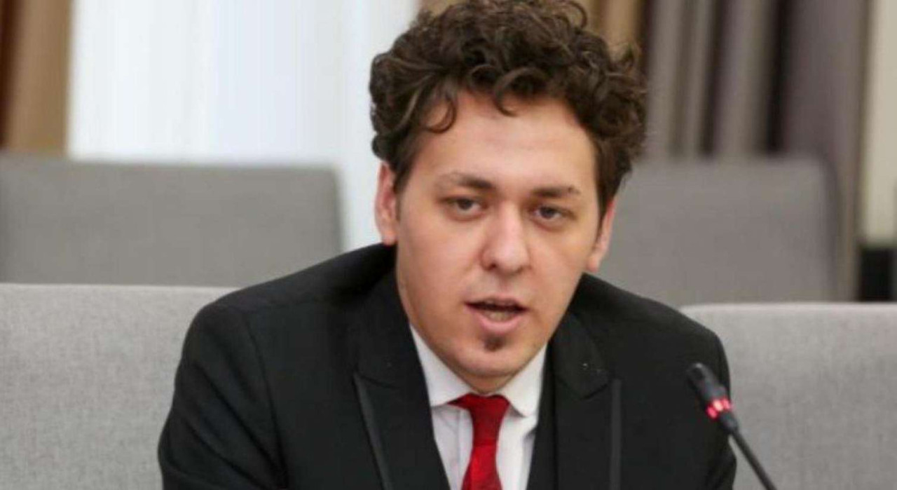 Azərbaycanlı yazıçı Bakıdan deport olundu&nbsp;