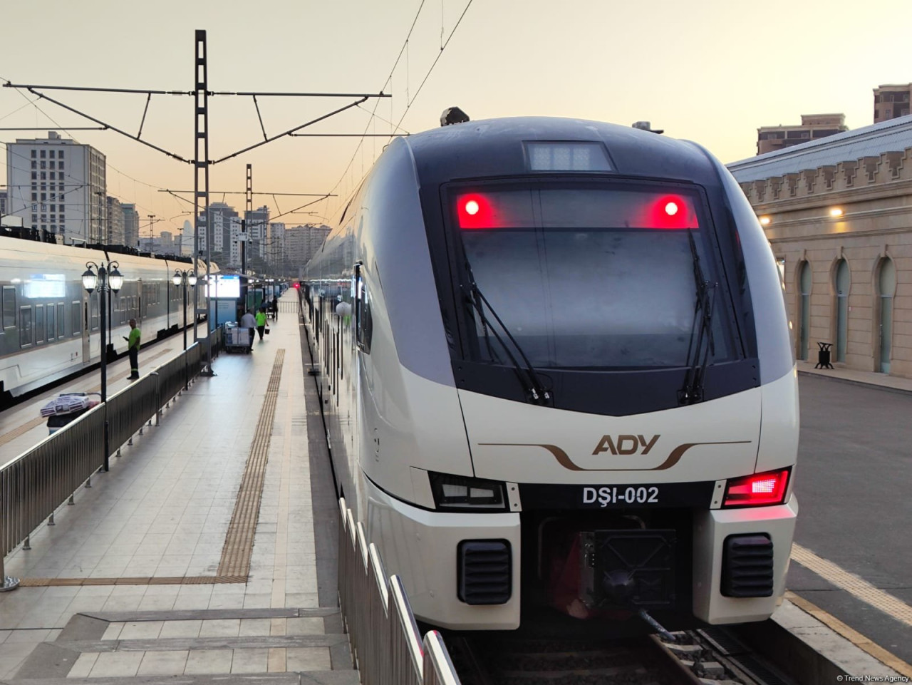 Bakıdan Tiflisə qatarla getmək istəyənləri düşündürən bütün suallara RƏSMİ CAVAB