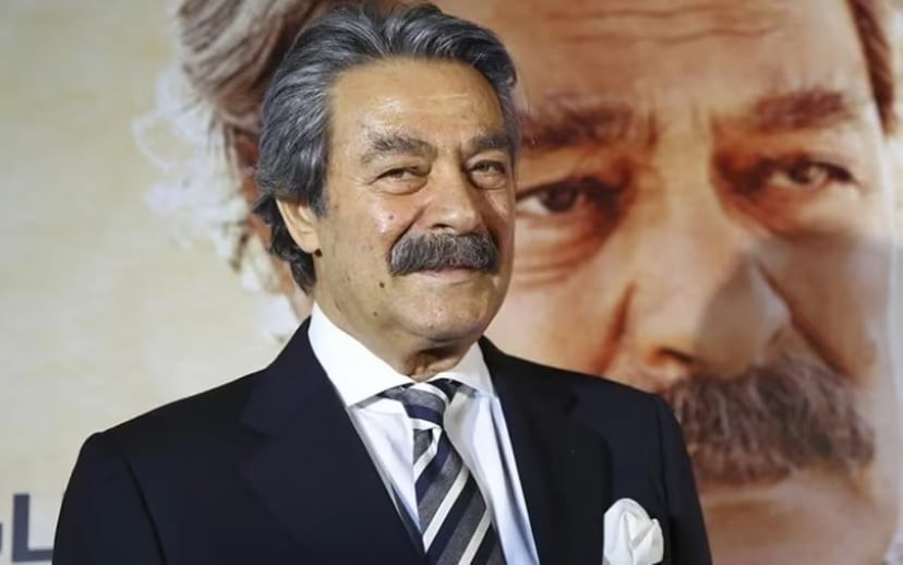 Kadir İnanır süni tənəffüs aparatına qoşulub 
