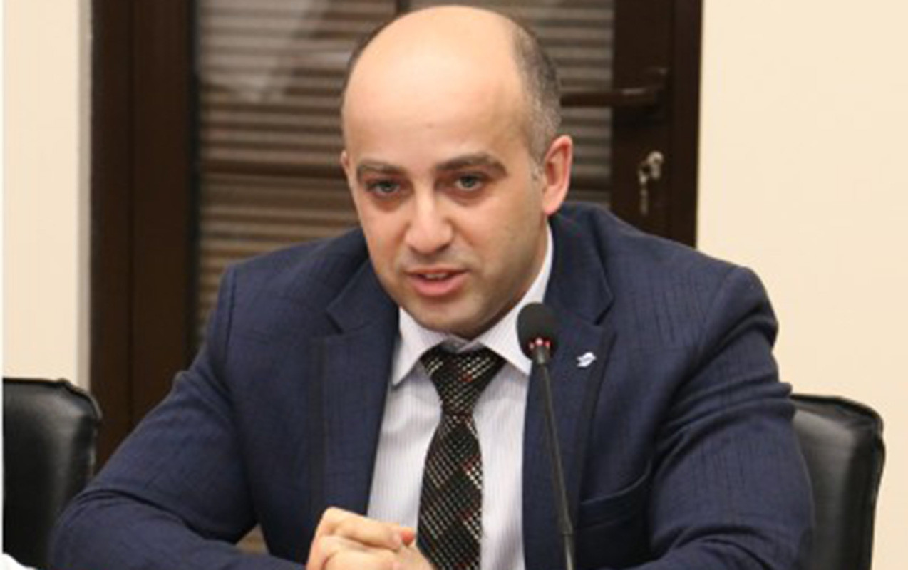 Vəzifəli şəxs vəfat etdi - Foto