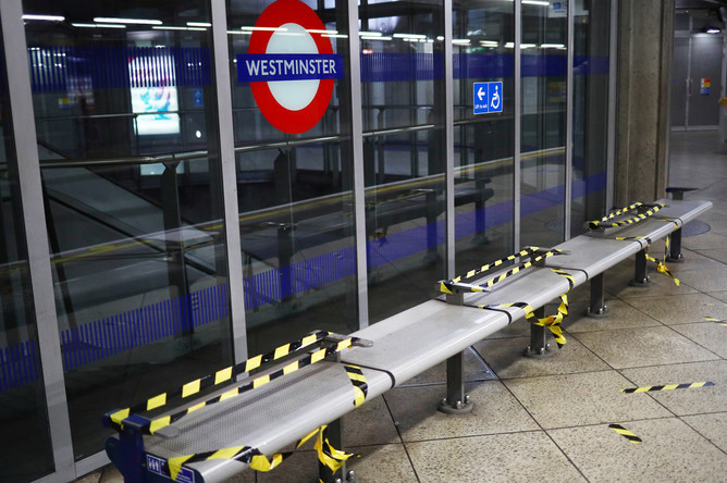 NATO Londonda təlim keçir