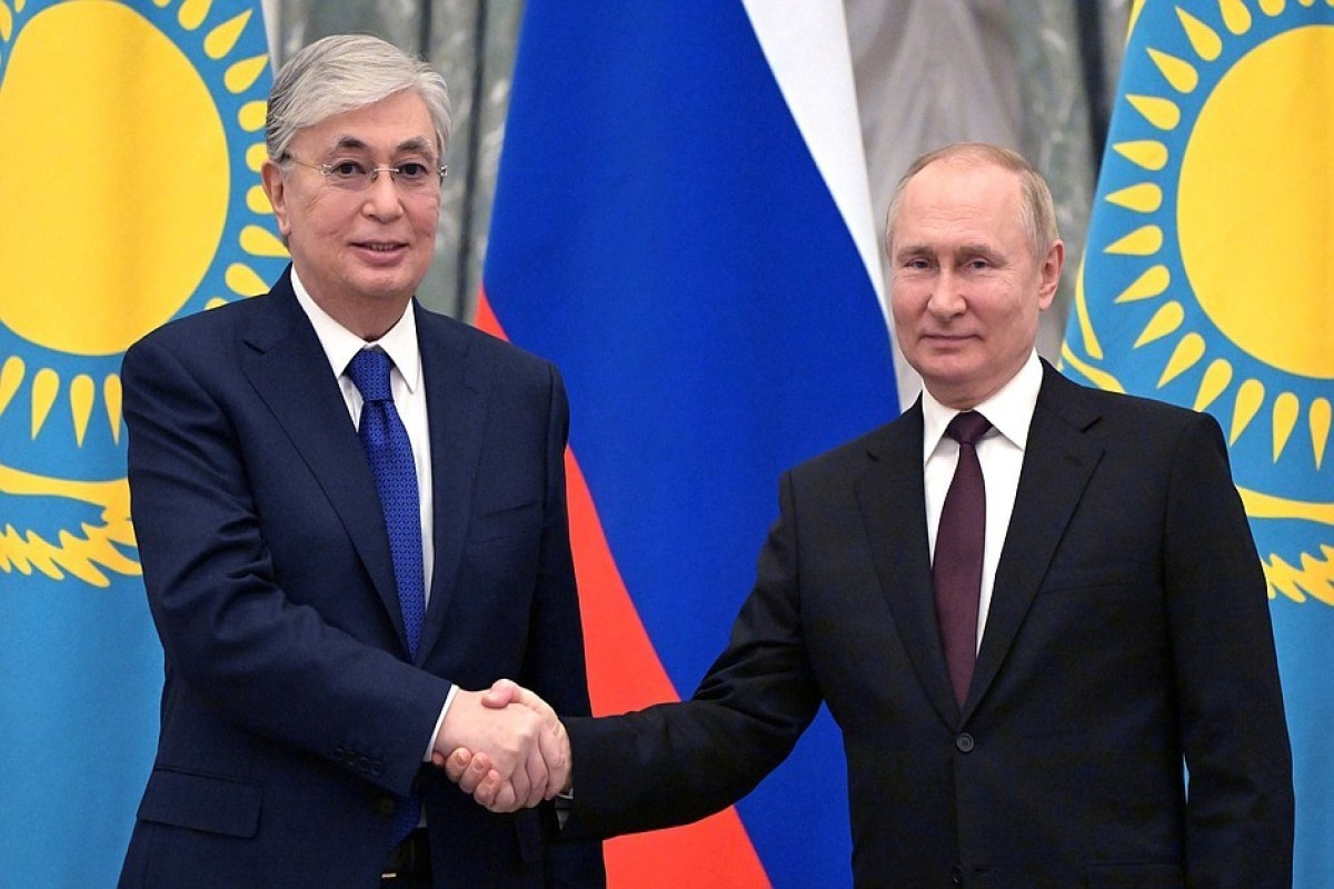 Putin Qazaxıstana səfər edib 