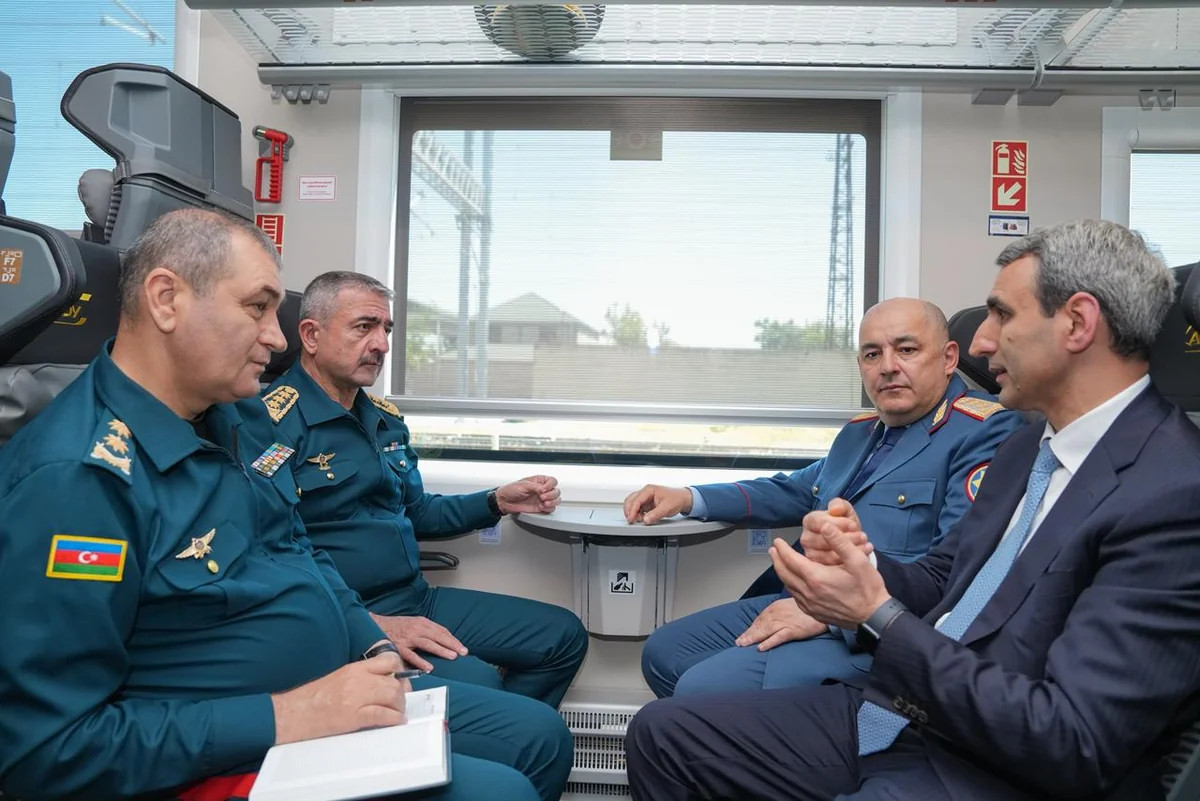 Rəhbər şəxslər qatara mindi — Prezident onlara hansı tapşırığı verib?