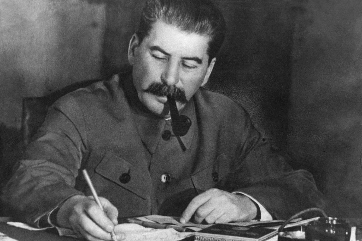 Stalinin gizli zirzəmisi açıldı - 40 min şüşə nadir şərab hərraca çıxarılır 