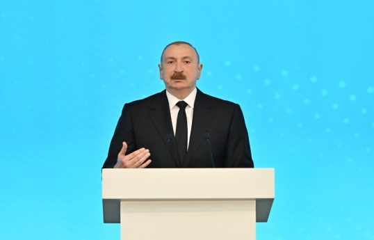 İlham Əliyev:İndi investisiyalarımızı xaricə yönəldirik