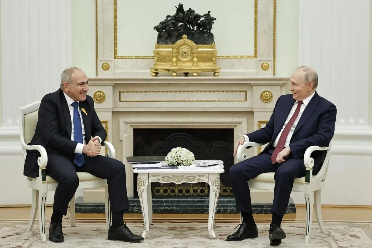 Paşinyan Putinlə son telefon danışığını müsbət qiymətləndirib