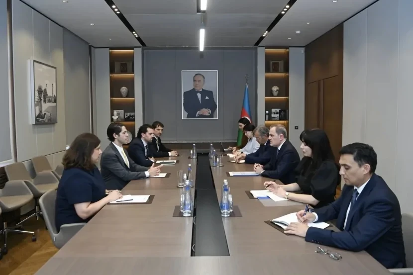 Ceyhun Bayramov Ben Blakla müzakirələr edib&nbsp;