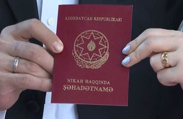Oteldə qalmaq üçün nikah şəhadətnaməsi tələb oluna bilərmi?            