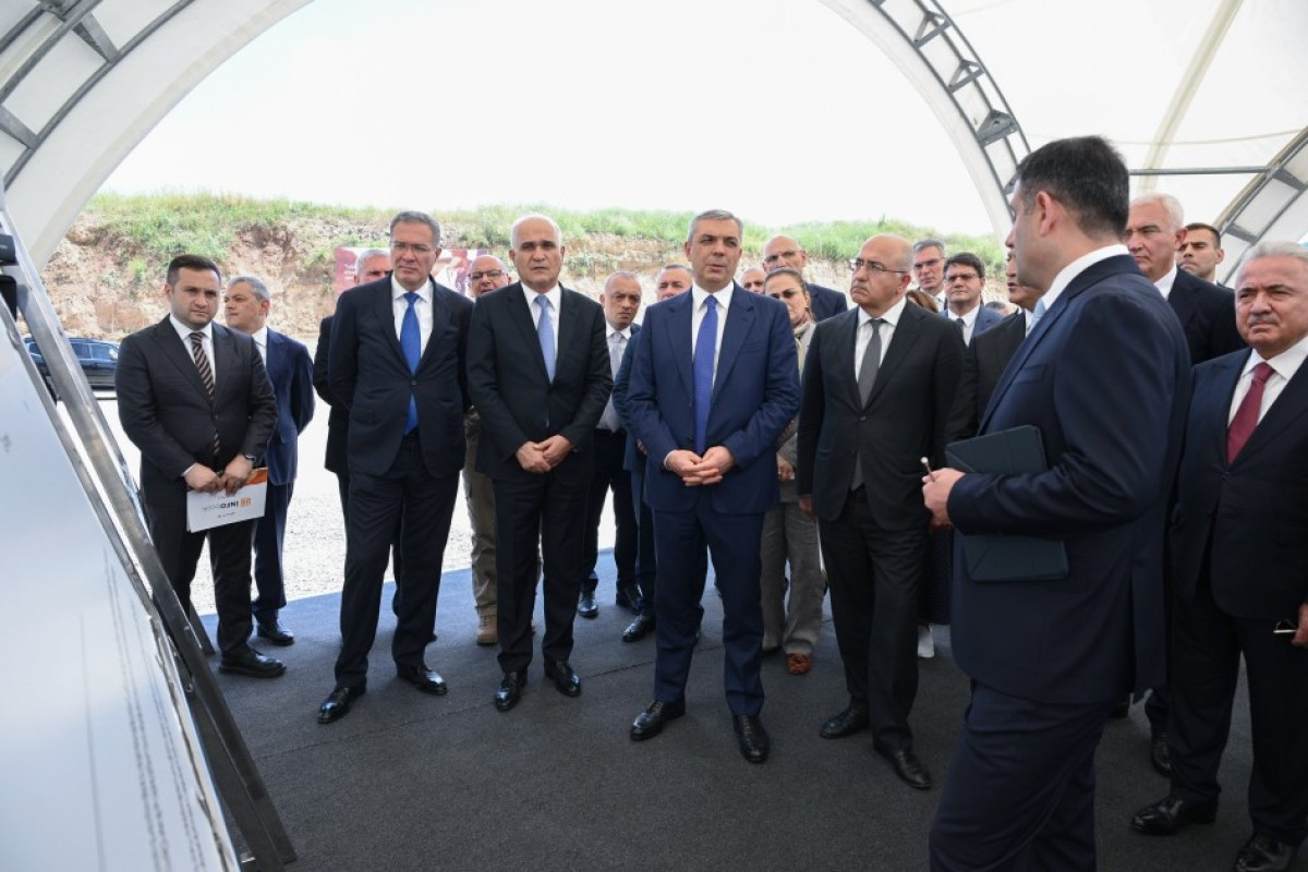 Əlaqələndirmə Qərargahının iclasının iştirakçıları “Dəmirli” Filiz Emalı Kompleksində görülən işlərlə tanış olub&nbsp;