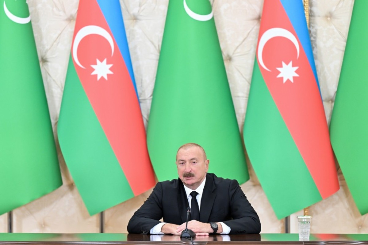 İlham Əliyev: Azərbaycan-Türkmənistan əlaqələri möhkəm təməl üzərindədir
