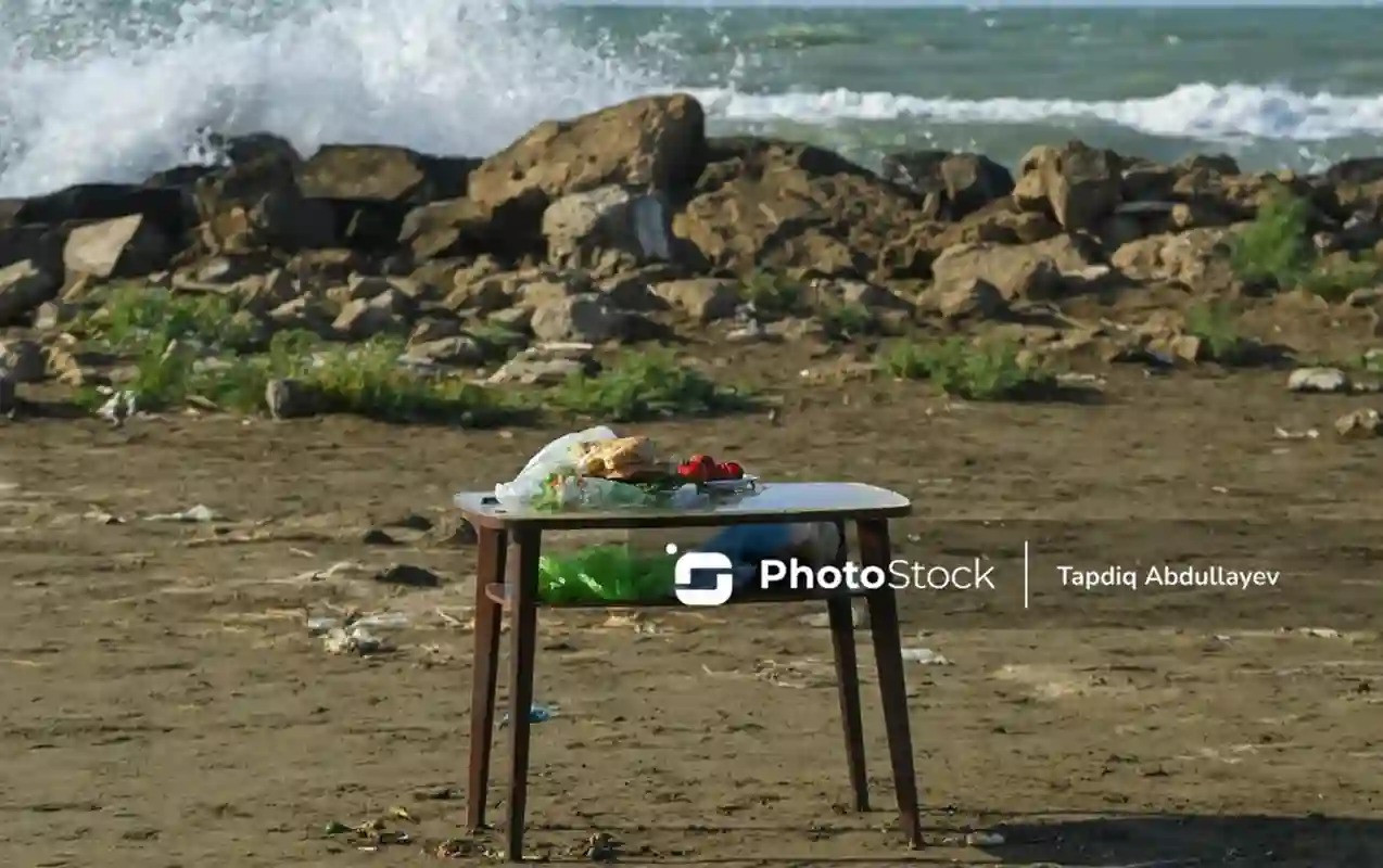 Faciədən dəqiqələr öncə bu masanın başında idilər… - Fotolar&nbsp;