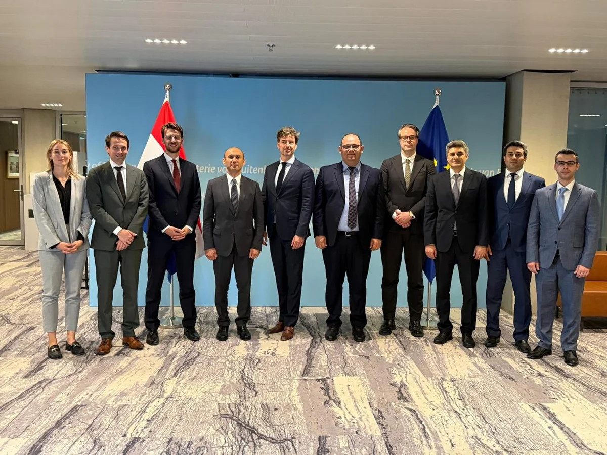 Azərbaycan və Niderland XİN-ləri arasında konsulluq sahəsi üzrə ilk iclas baş tutub 