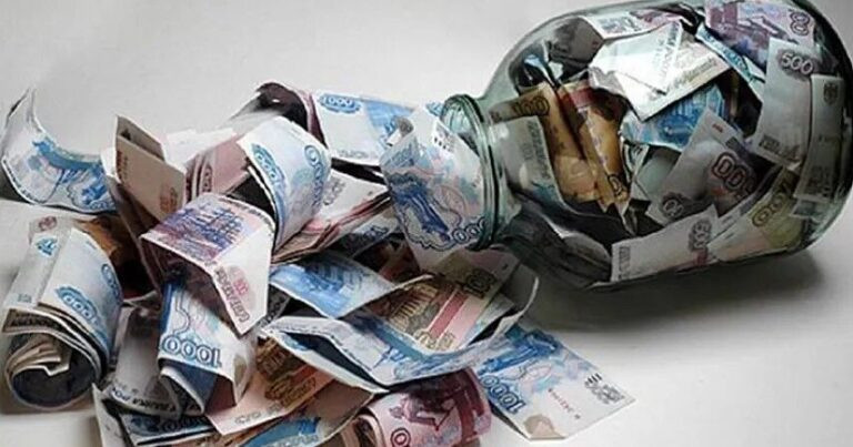 Pulunu evdə saxlayanlara xəbərdarlıq: Maliyyə yastığını belə qurun 