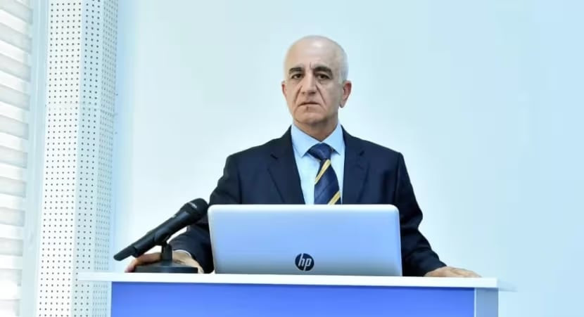 Rektor ona vəzifə verdi - FOTO