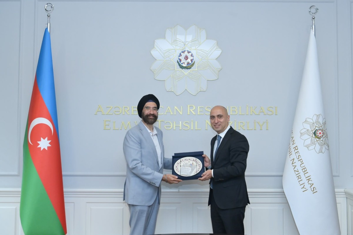 Emin Əmrullayev Vorvik Universitetinin nümayəndə heyəti ilə görüşüb&nbsp;