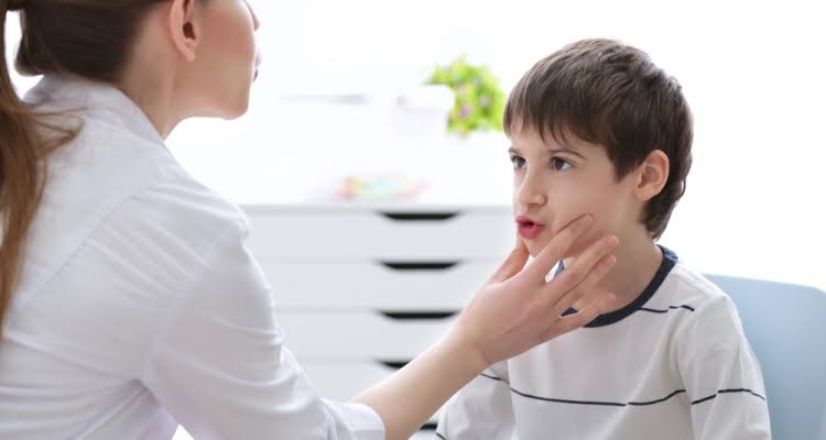 Uşaq nə vaxt danışmalıdır? – Mütəxəssislərdən vacib açıqlama